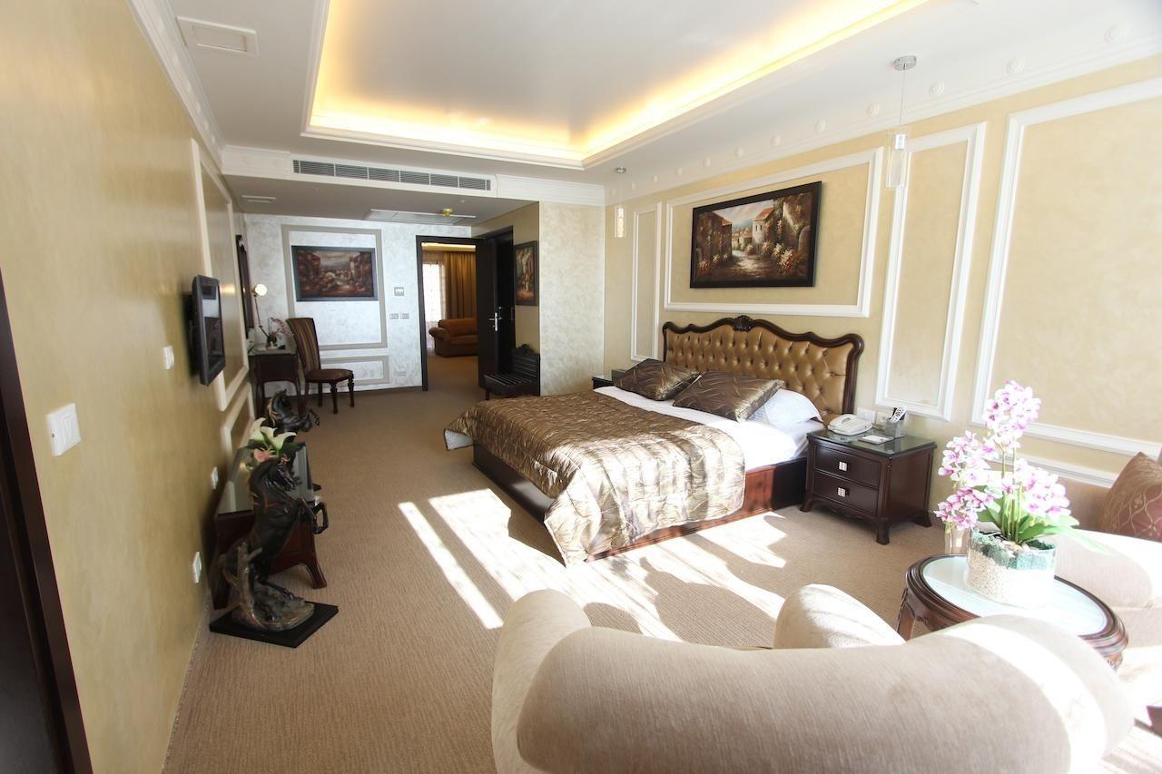 Elite Hotel & Spa Beirut Bagian luar foto