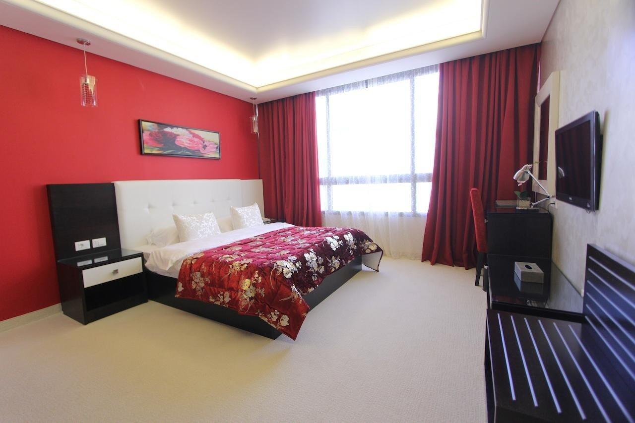 Elite Hotel & Spa Beirut Bagian luar foto