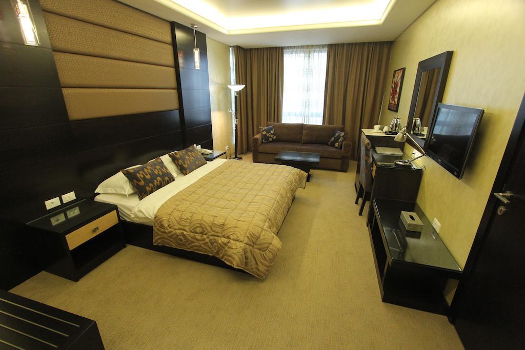 Elite Hotel & Spa Beirut Bagian luar foto