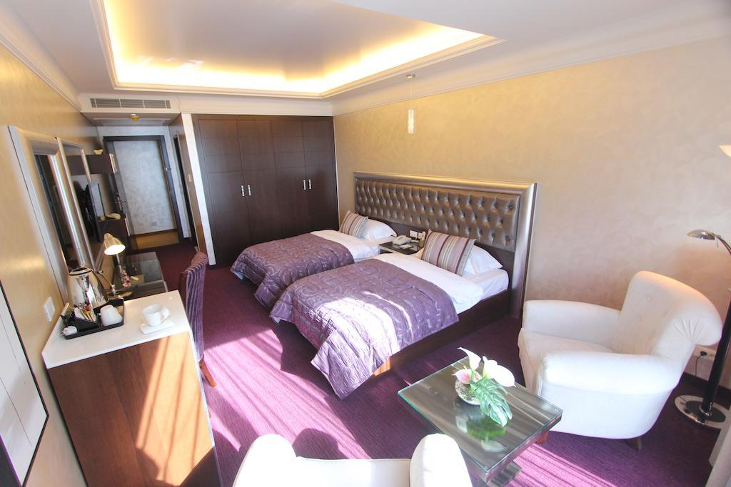 Elite Hotel & Spa Beirut Bagian luar foto